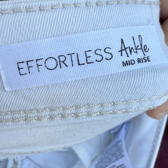 Kensie Women's Straight Leg White Jeans / 4 / Excellent condition - Picture 8 of 11